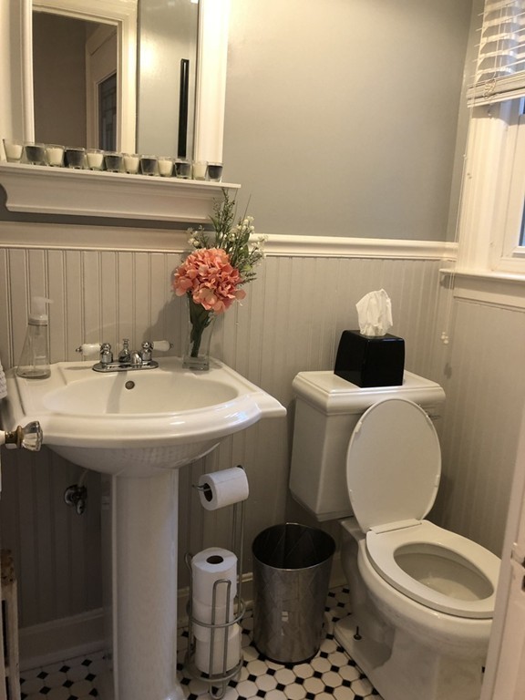 7 Cardinal Road Worcester, MA 01602 - Photo 8 of 30 Gallery Image 8