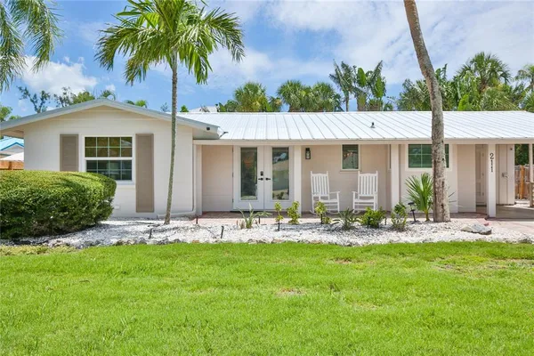 $14,000 | 211 Island Circle, Sarasota, FL 34242