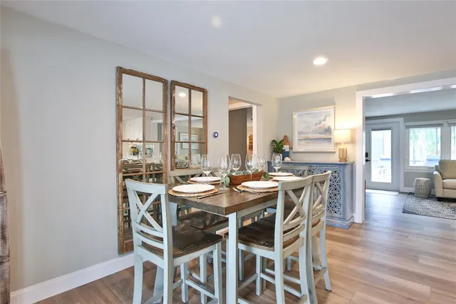 $14,000 | 211 Island Circle, Sarasota, FL 34242