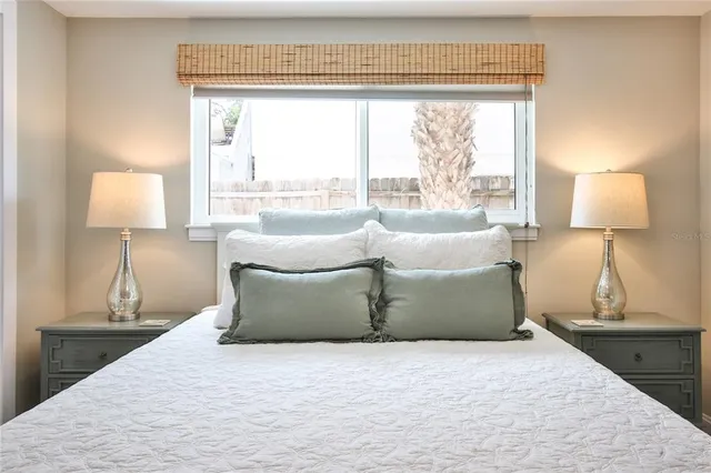 $14,000 | 211 Island Circle, Sarasota, FL 34242