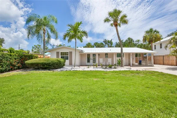 $14,000 | 211 Island Circle, Sarasota, FL 34242