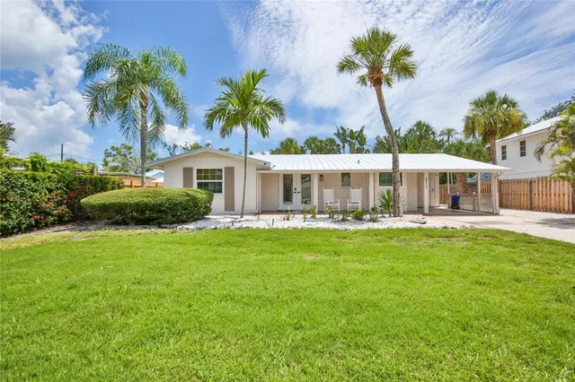 $14,000 | 211 Island Circle, Sarasota, FL 34242