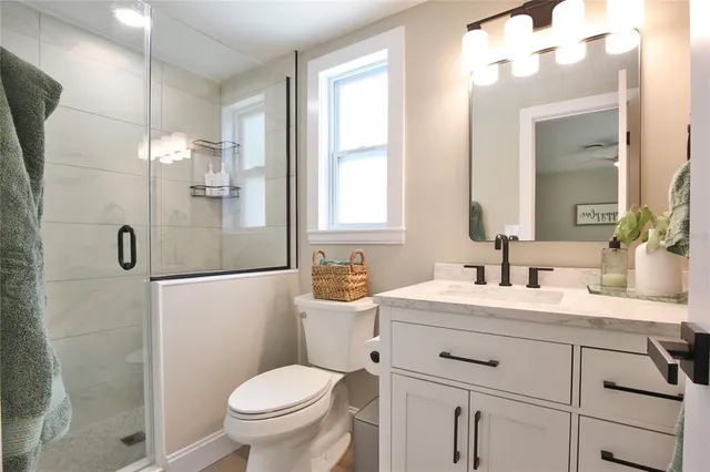 $14,000 | 211 Island Circle, Sarasota, FL 34242