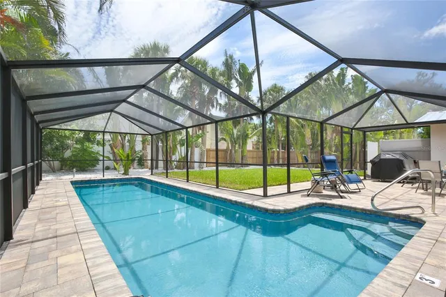 $14,000 | 211 Island Circle, Sarasota, FL 34242