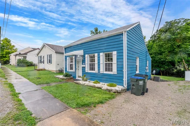 $159,500 | 517 South Church Street, Waterloo, IL 62298