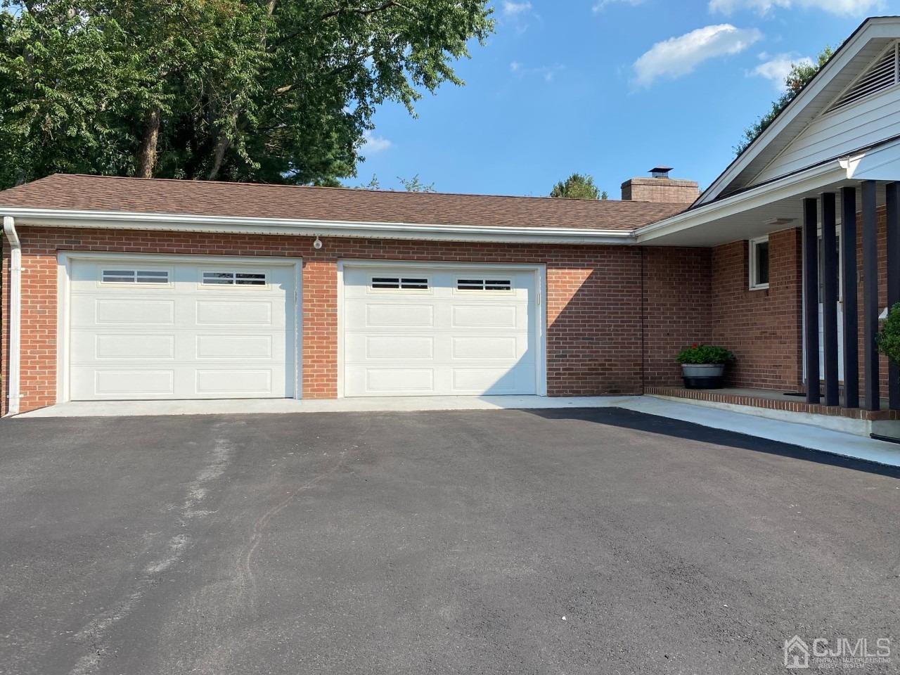 2 O Brien Road Cranbury, NJ 08512 - Photo 4 of 35