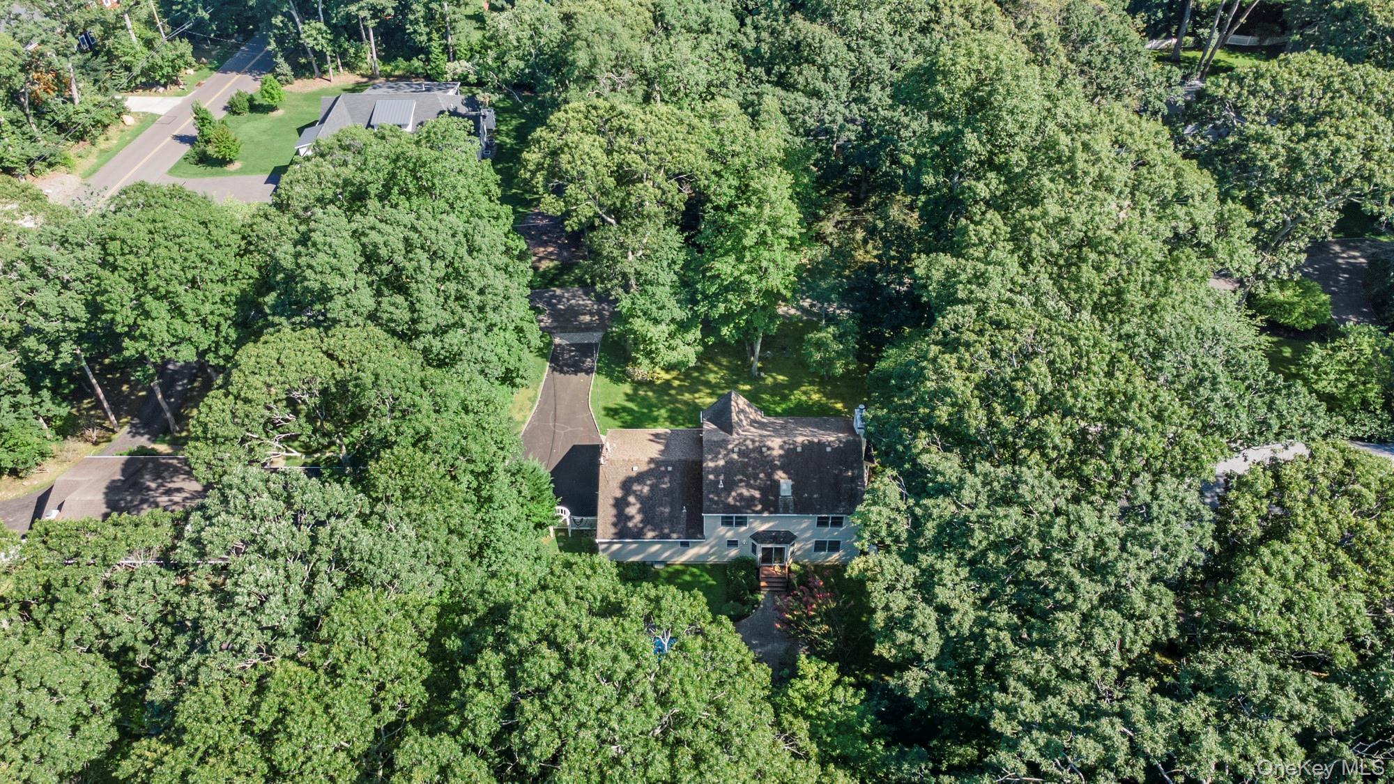 230 Jennings Road Southold, NY 11971 - Photo 17 of 25 Gallery Image 17