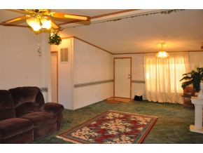 8845 Old Stage Road Limestone, TN 37681 - Photo 4 of 8 Great room