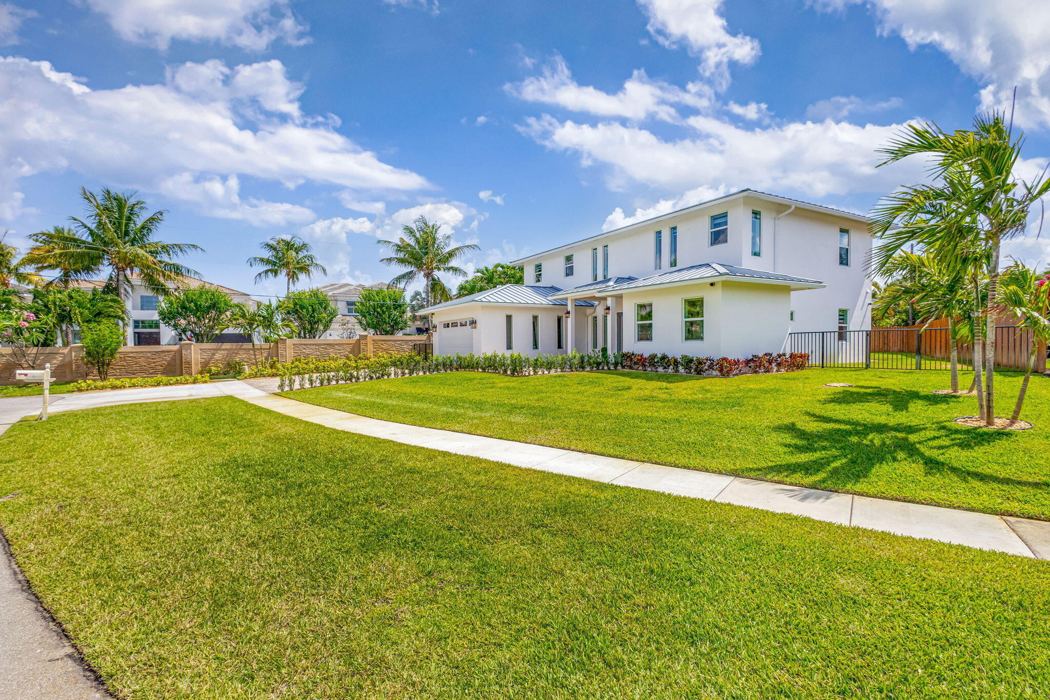 12952 Drayton Road North Palm Beach, FL 33408 - Photo 4 of 109 1-web-or-mls-5D1A8751_HDR