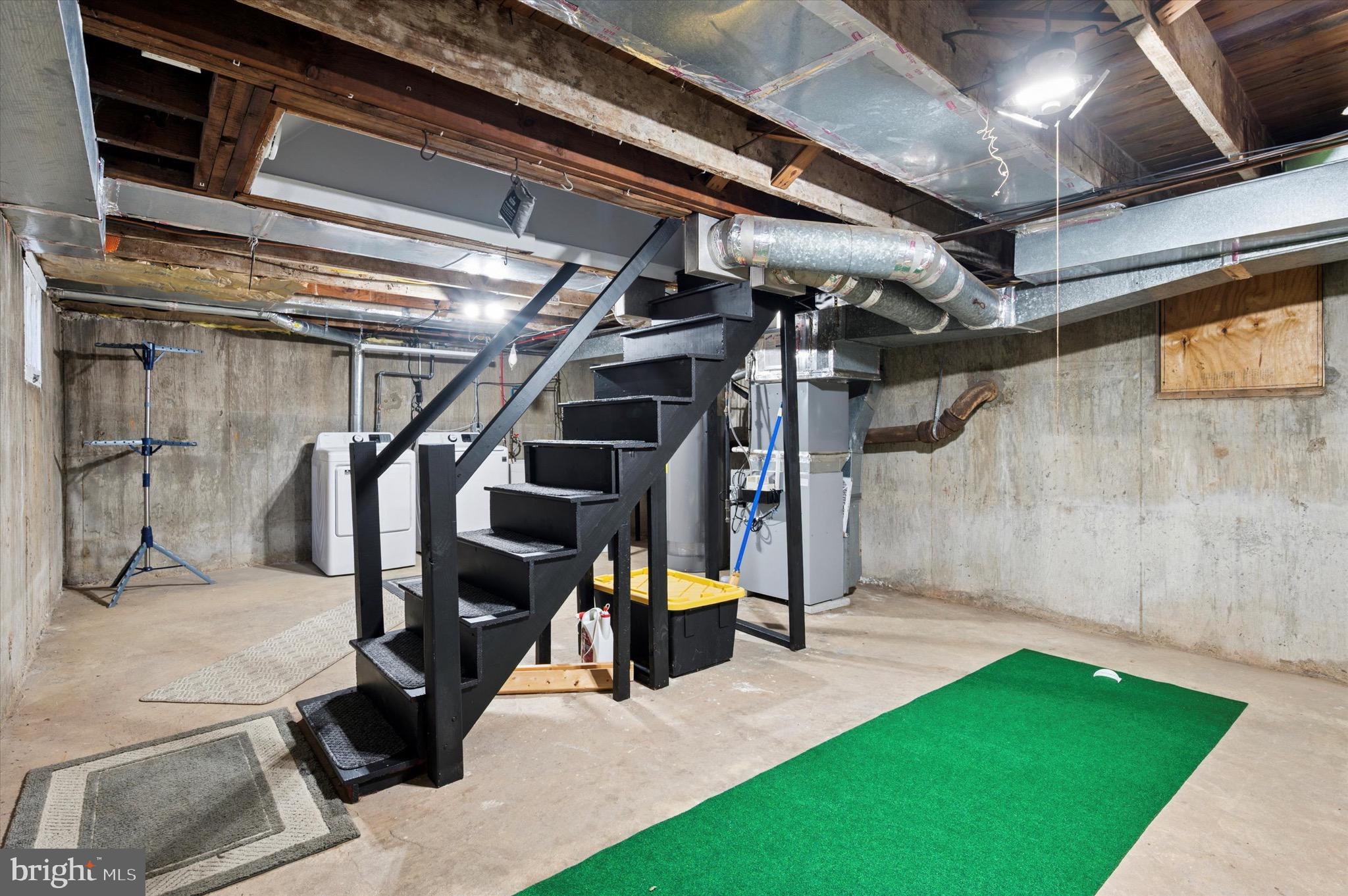 313 Edgemore Road Secane, PA 19018 - Photo 19 of 22 a view of a room with gym equipment