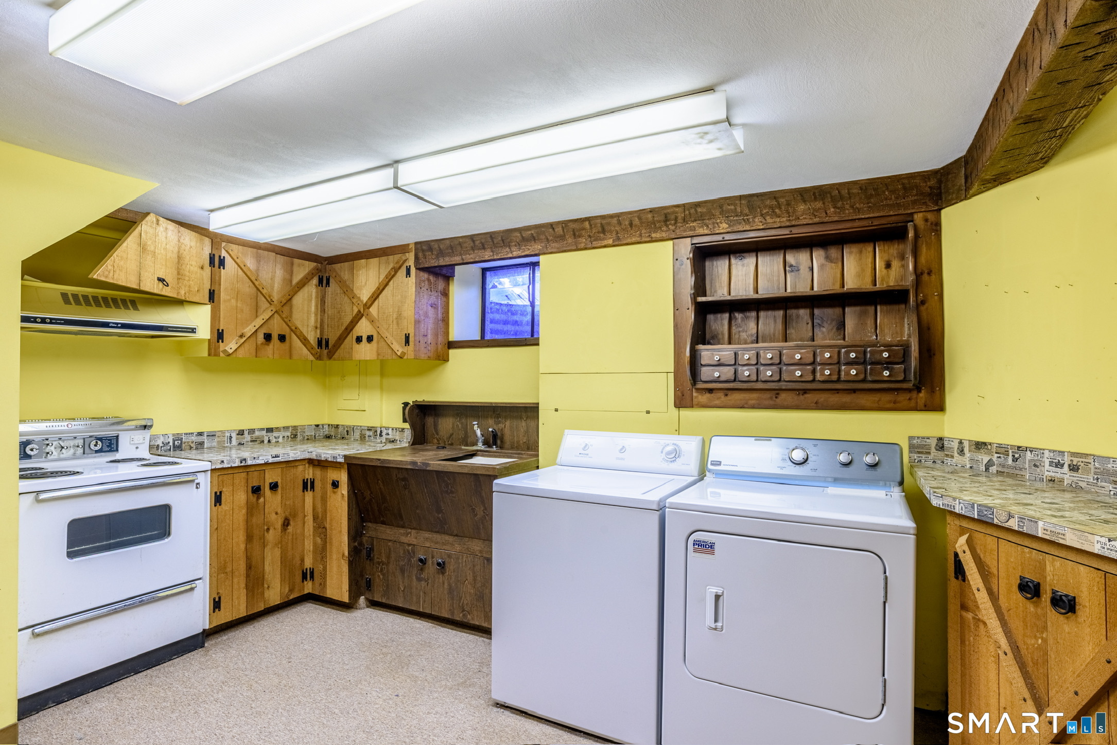 142 Williams Road Trumbull, CT 06611 - Photo 25 of 40