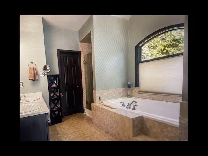 3470 East Highland Road Howell, MI 48843 - Photo 15 of 29 Bath1-1