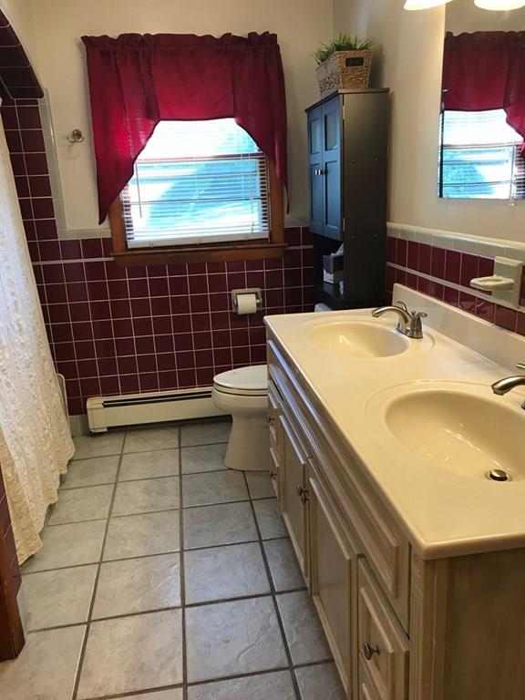 78 Charlton Road Dudley, MA 01571 - Photo 11 of 21