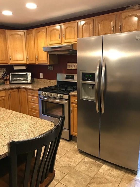 78 Charlton Road Dudley, MA 01571 - Photo 2 of 21