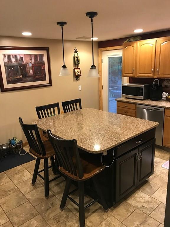 78 Charlton Road Dudley, MA 01571 - Photo 3 of 21