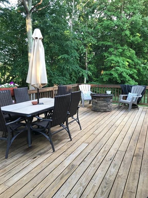 78 Charlton Road Dudley, MA 01571 - Photo 5 of 21