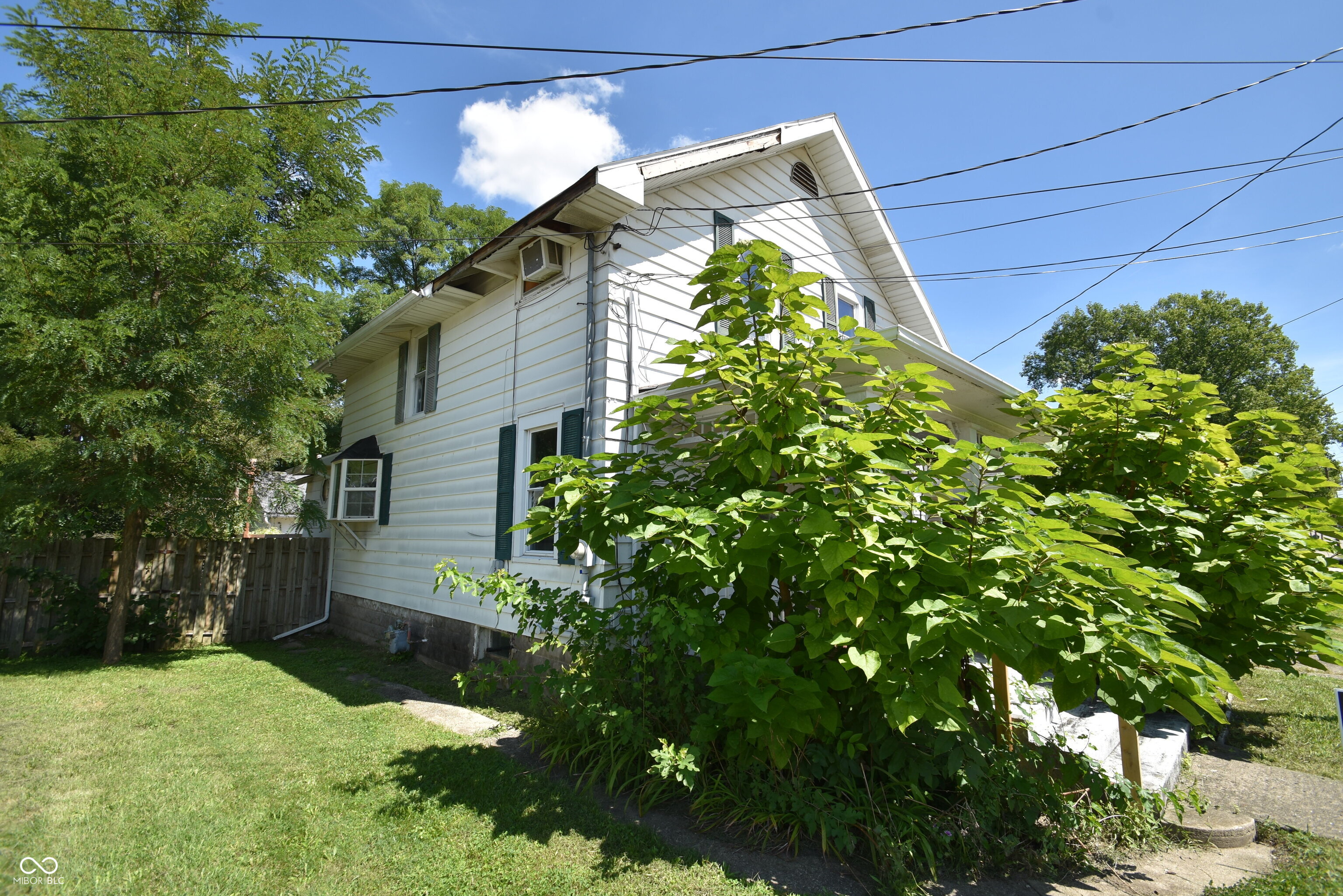 2016 Spring Street New Castle, IN 47362 - Photo 2 of 19 Gallery Image 2