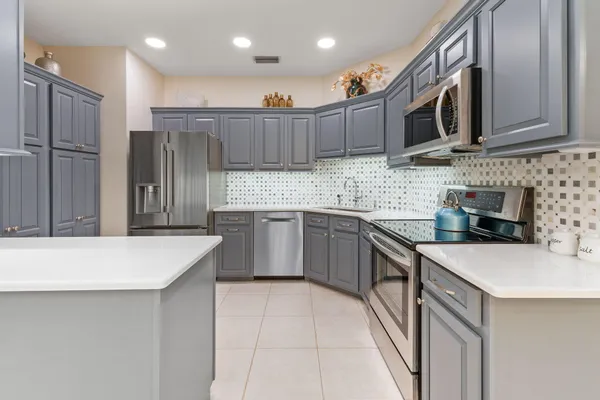 $369,000 | 1980 Olde Bridge Drive, Vero Beach, FL 32966
