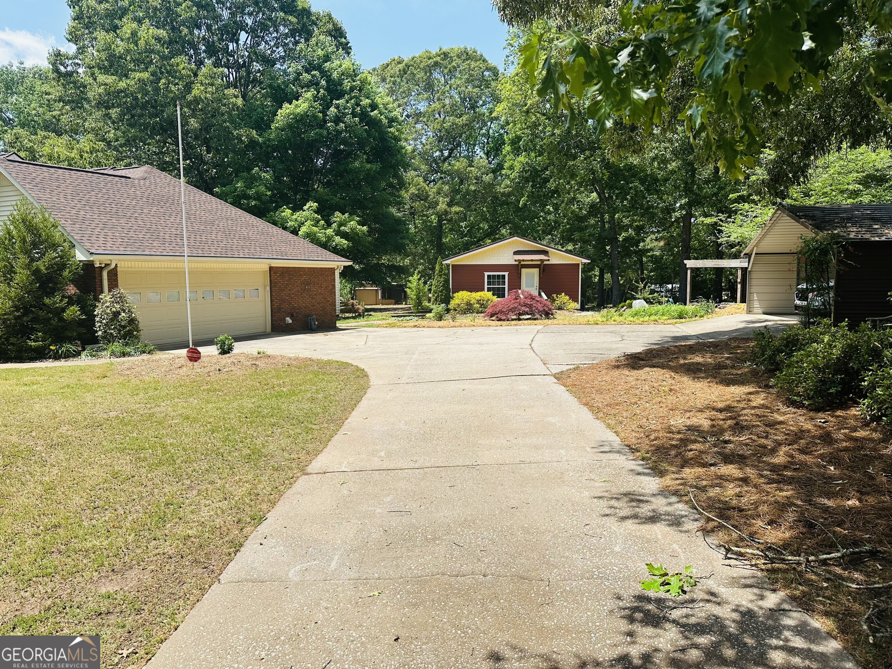 100 Rover Road Williamson, GA 30292 - Photo 2 of 16