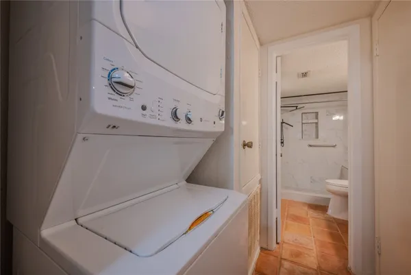 $1,700 | 13034 Leader Street, Unit 960, Houston, TX 77072