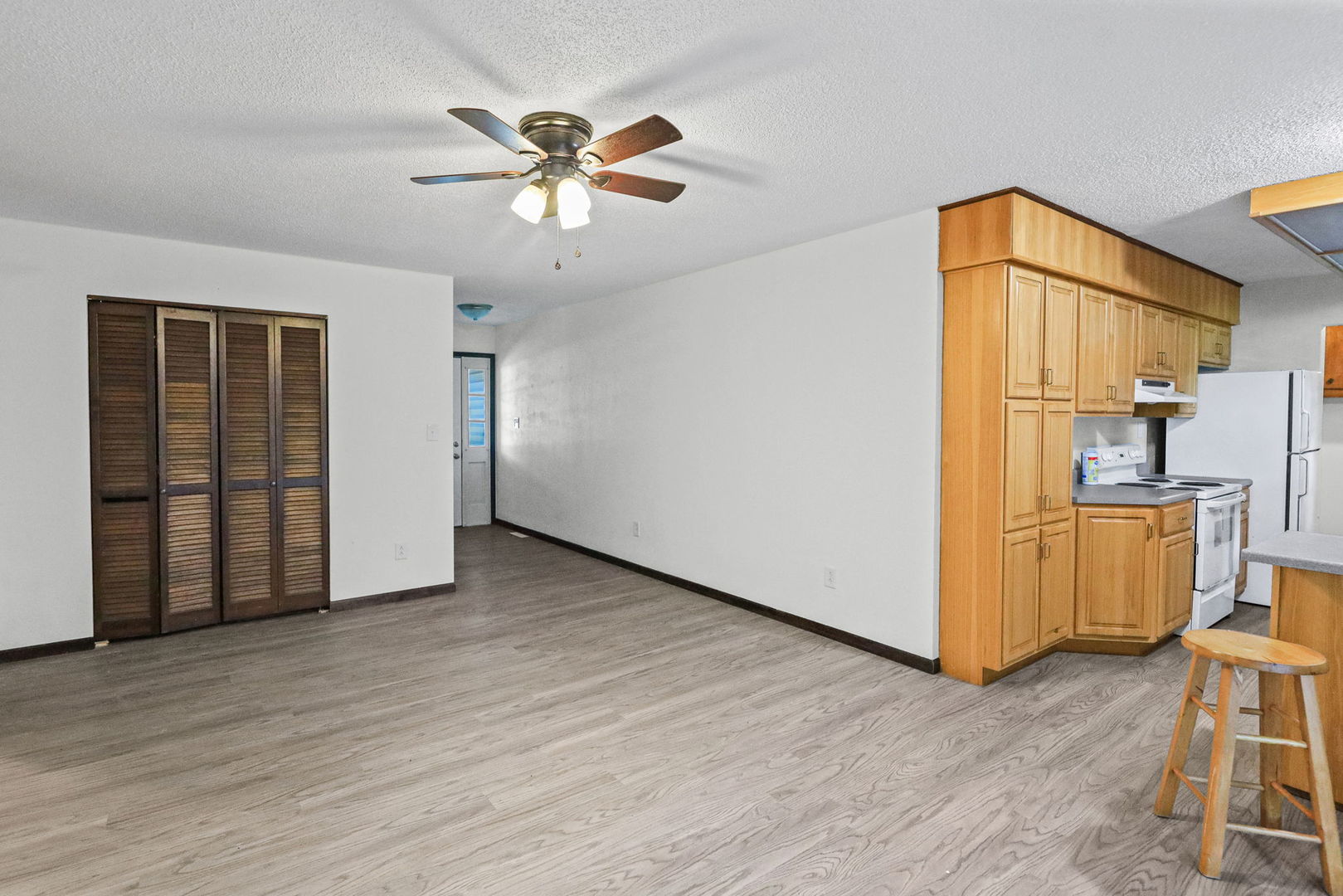 3275 Selmaville Road Salem, IL 62881 - Photo 13 of 37 Gallery Image 13