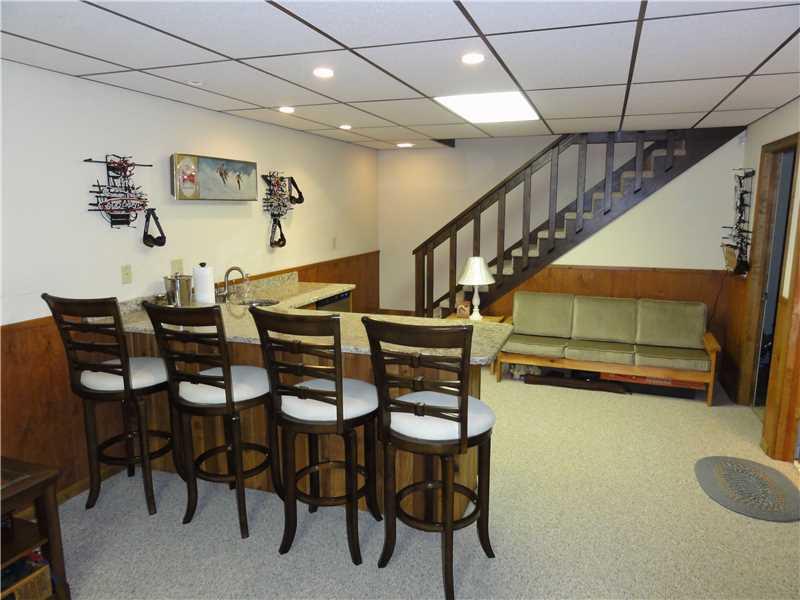 538 Imperial Road Hidden Valley, PA 15502 - Photo 8 of 25 Family Room.