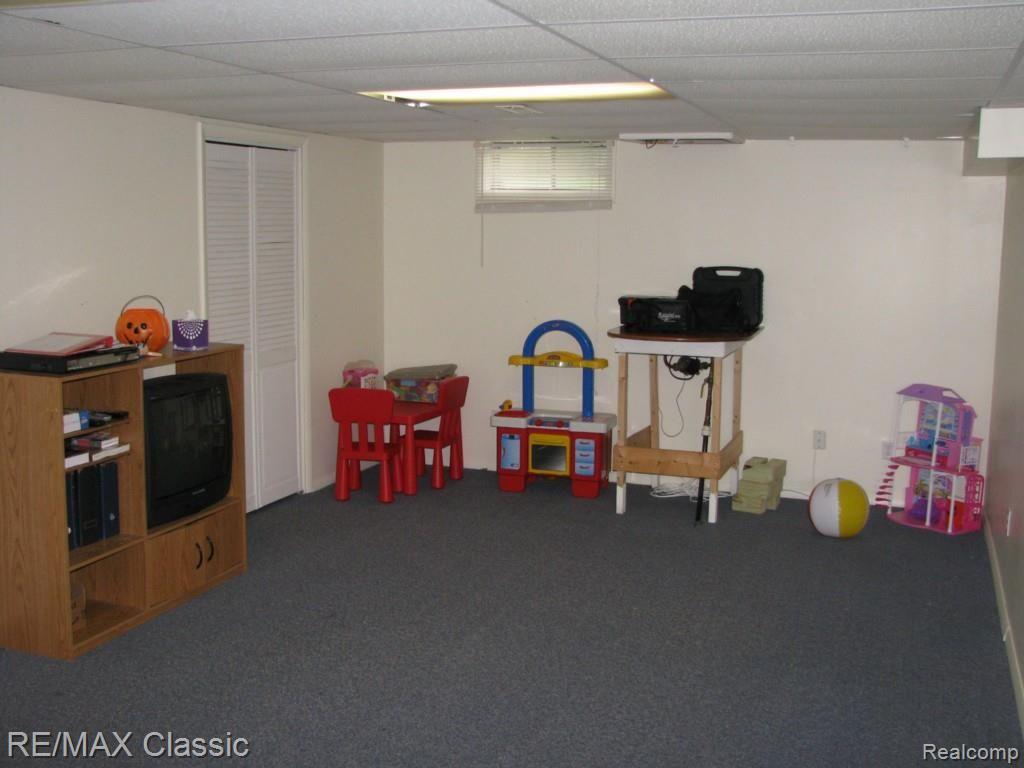 24735 Jamestowne Road Novi, MI 48375 - Photo 24 of 26 27 IMG_0094.jpg