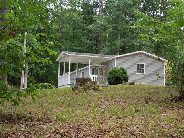 681 Edenway Road Dover, TN 37058 - Photo 19 of 20 Another view of the home, from the driveway. PEACEFUL!