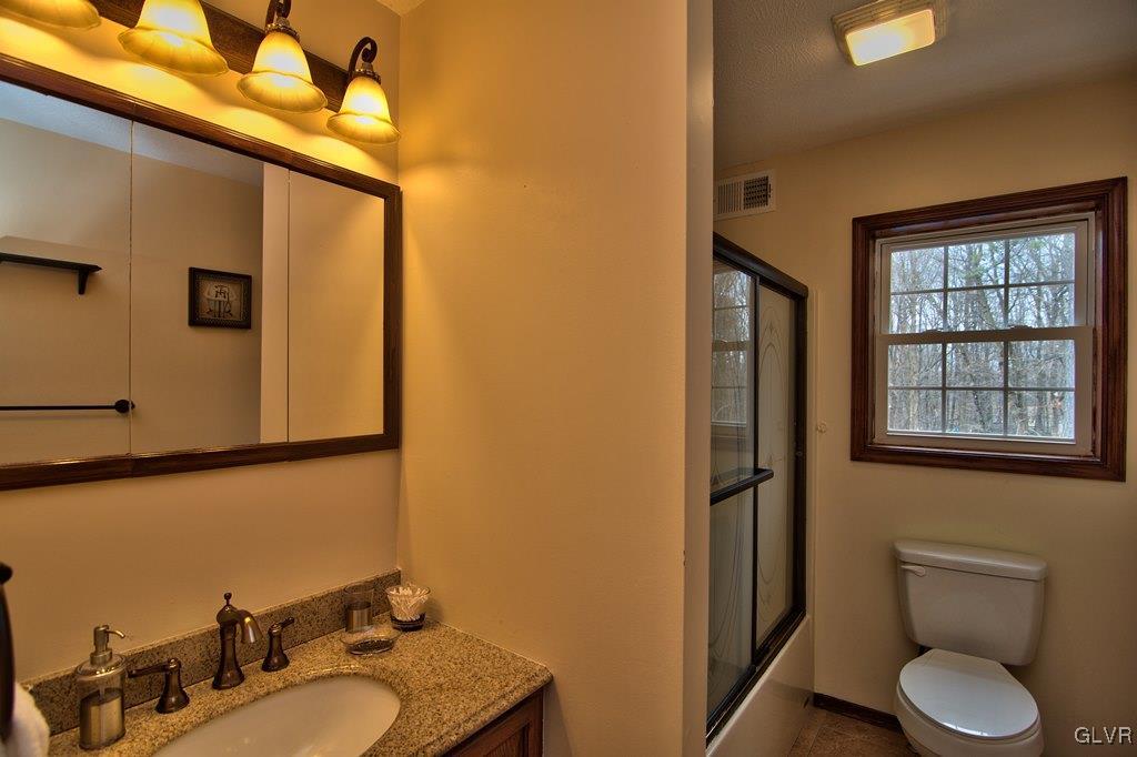 2176 Village Road Effort, PA 18330 - Photo 34 of 42 Gallery Image 34