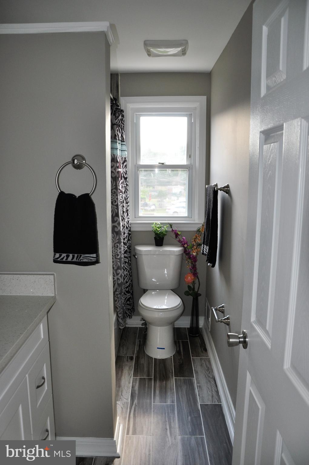 5504 Whitwood Road Baltimore, MD 21206 - Photo 23 of 30 Bath (Master)