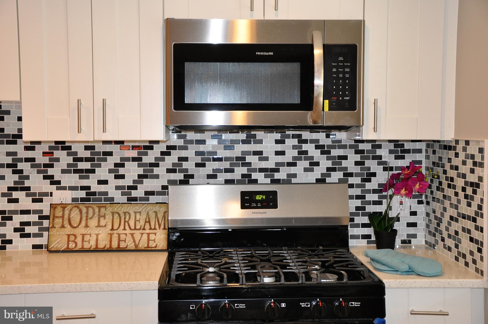 5504 Whitwood Road Baltimore, MD 21206 - Photo 7 of 30 Kitchen