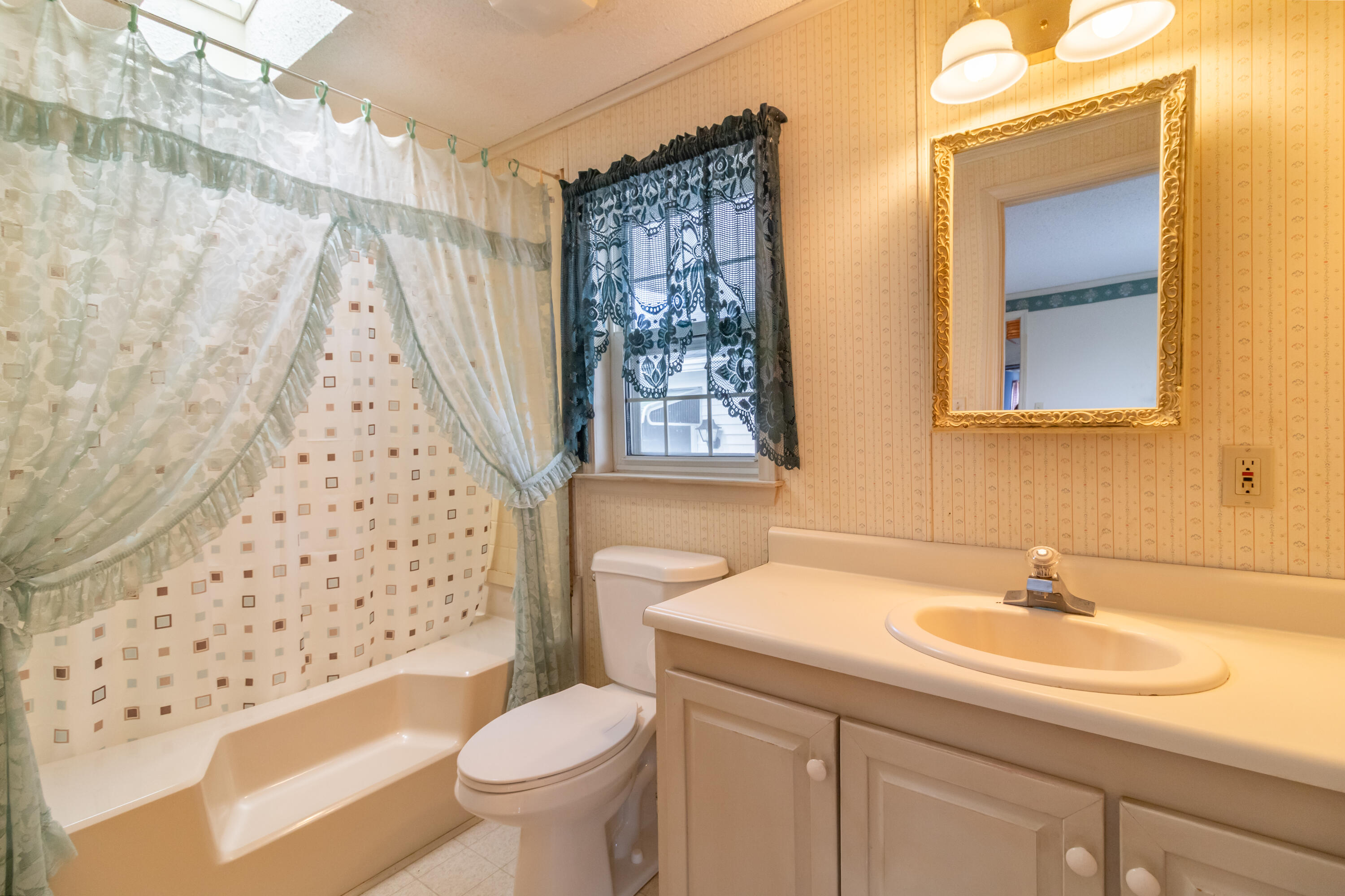 881 Toddy Pond Road Surry, ME 04684 - Photo 53 of 76 54-DG Toddy Pond Road 42325 Interiors-17