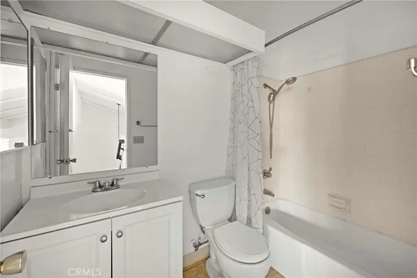 $799,900 | 921 Creekside Drive, Fullerton, CA 92833