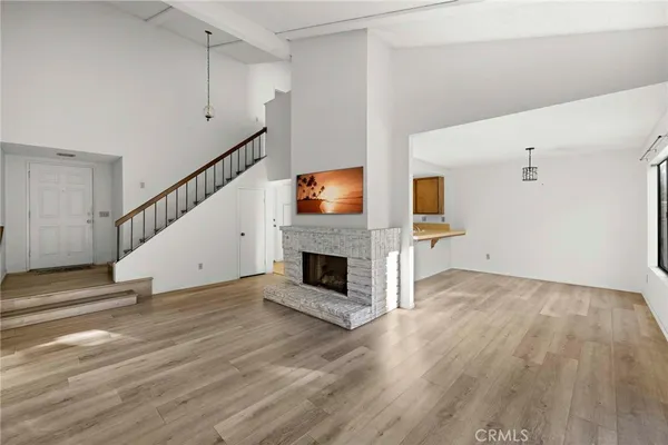 $799,900 | 921 Creekside Drive, Fullerton, CA 92833