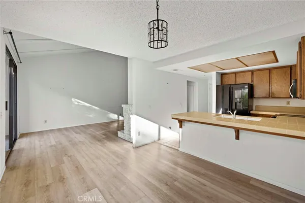 $799,900 | 921 Creekside Drive, Fullerton, CA 92833