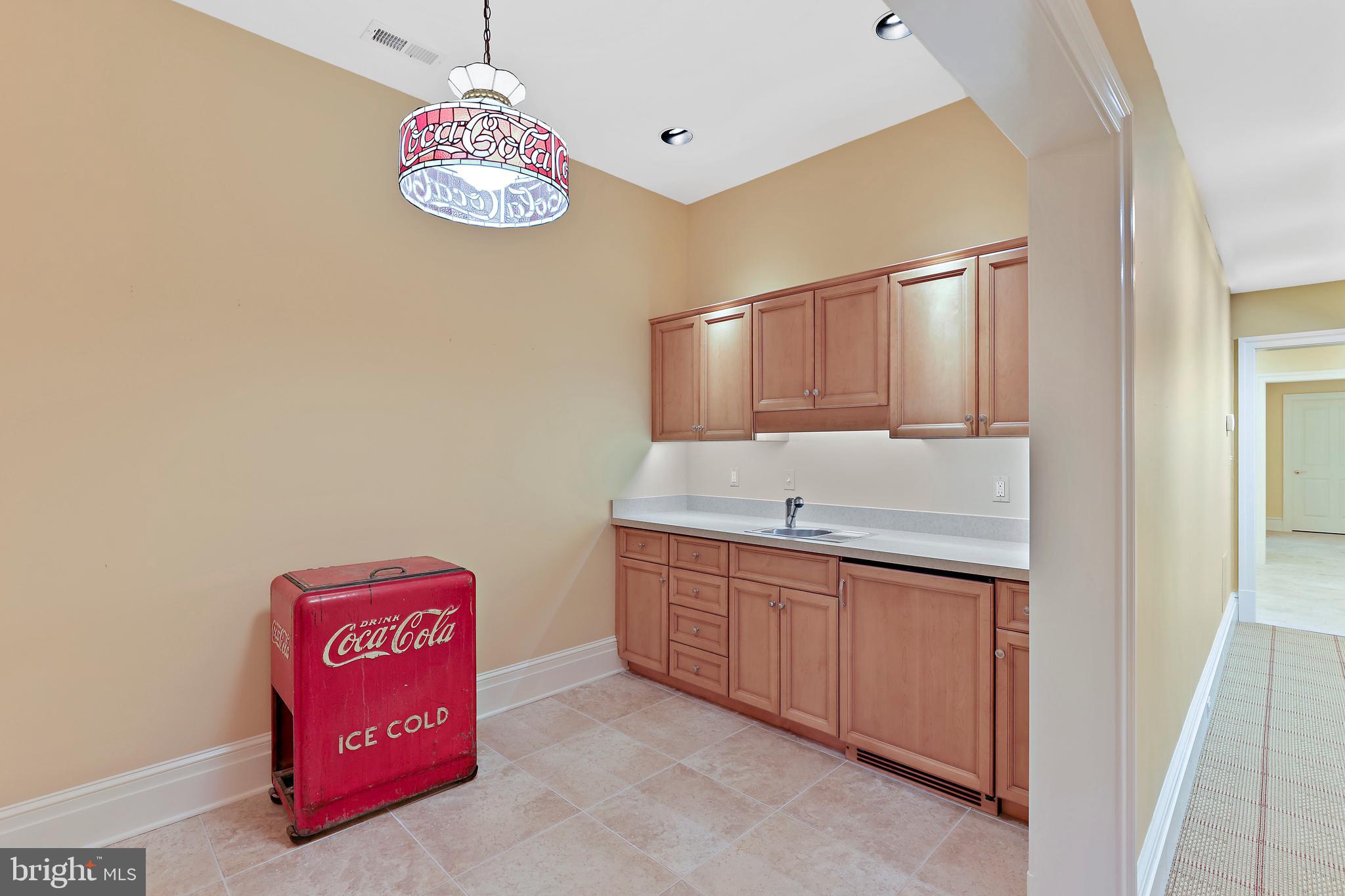 3125 Blendon Road Owings Mills, MD 21117 - Photo 56 of 71 Wet Bar