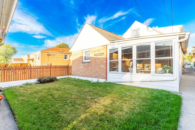 $310,000 | 6046 South Melvina Avenue, Chicago, IL 60638