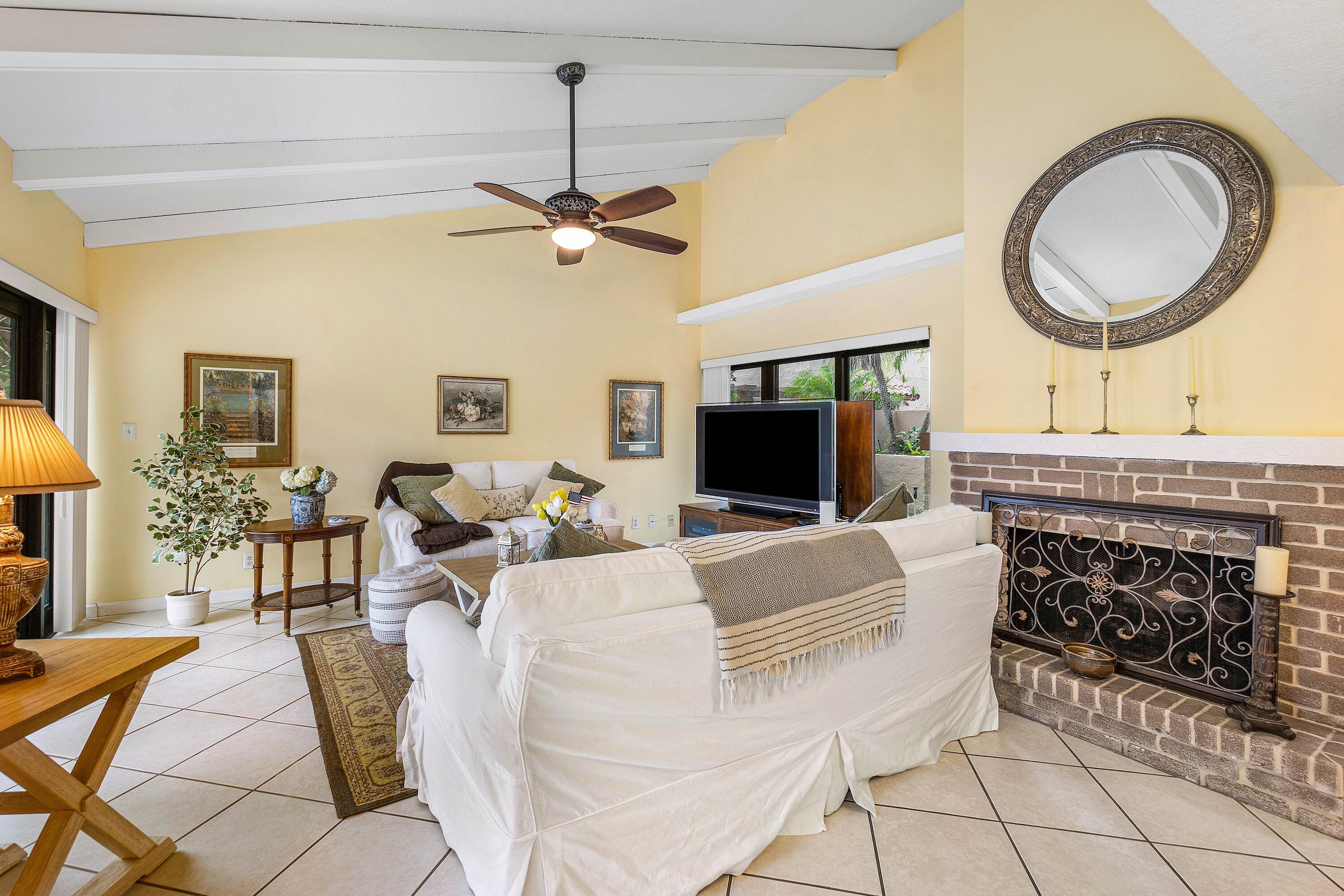 6624 Patio Lane Boca Raton, FL 33433 - Photo 2 of 27 005-6624PatioLane-BocaRaton-FL-33433-FUL