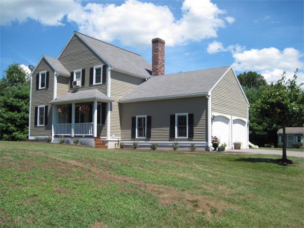 59 Townsend Road Shirley, MA 01464 - Photo 2 of 18