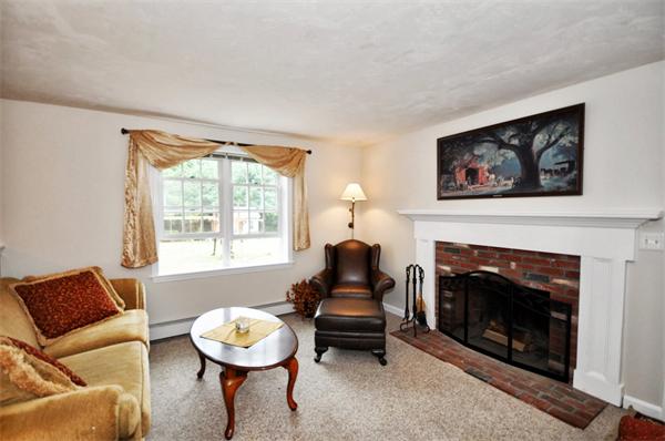 59 Townsend Road Shirley, MA 01464 - Photo 9 of 18