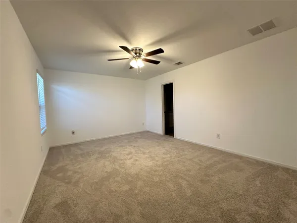 $2,150 | 210 Amy Street, Angleton, TX 77515