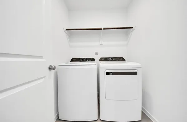 $2,150 | 210 Amy Street, Angleton, TX 77515