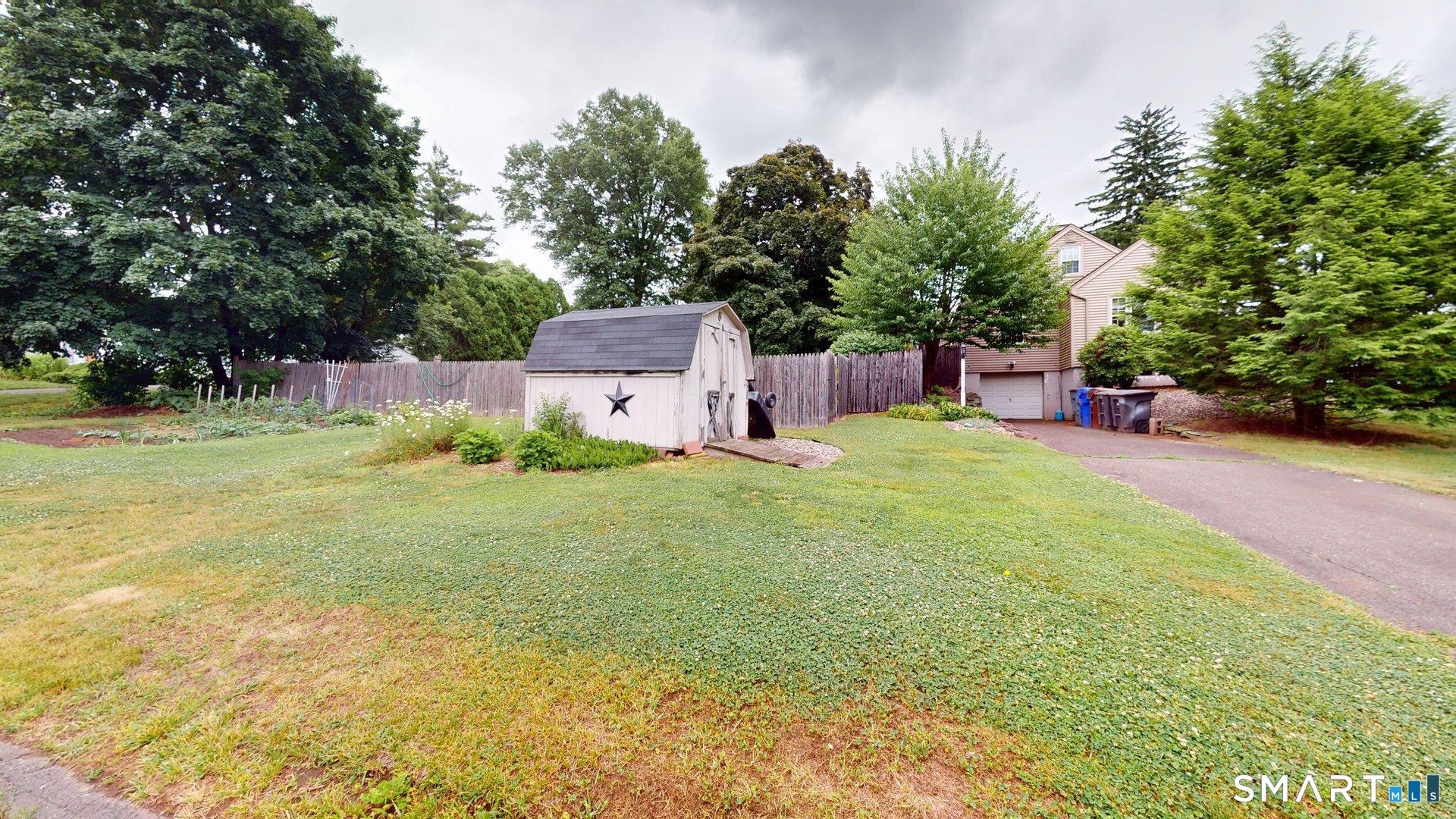 8 Bridge Lane Enfield, CT 06082 - Photo 31 of 40