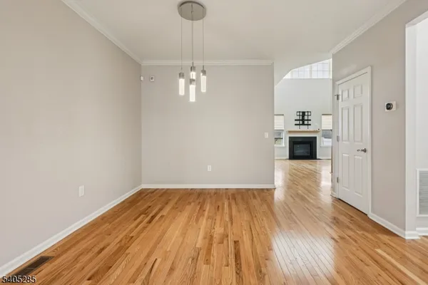 $3,675 | 22 Clifford Circle, Somerset, NJ 08873