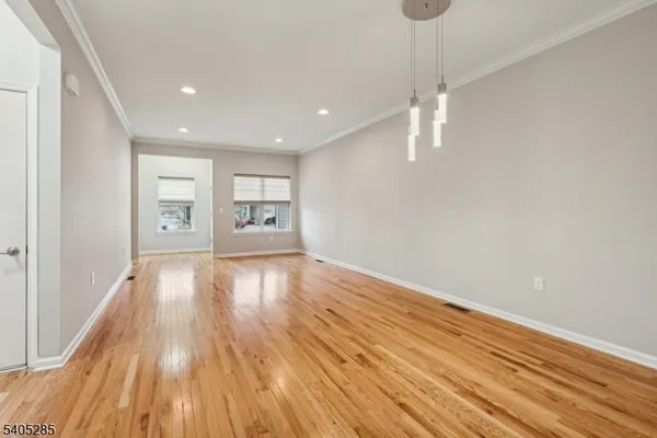 $3,675 | 22 Clifford Circle, Somerset, NJ 08873