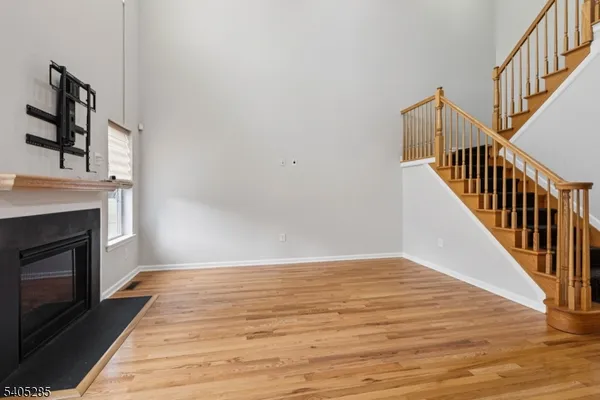 $3,675 | 22 Clifford Circle, Somerset, NJ 08873