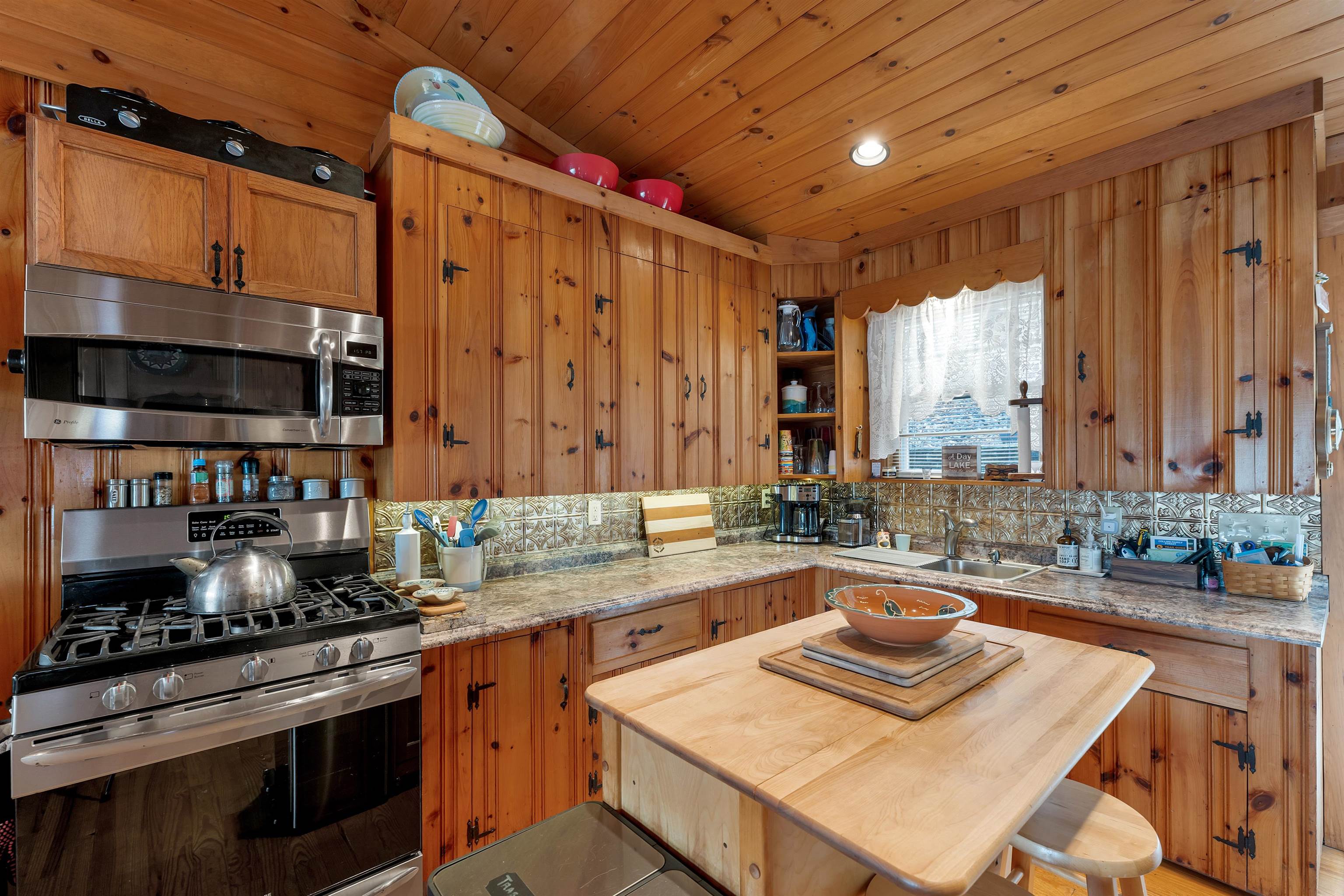 360 South Shore Road New Durham, NH 03855 - Photo 38 of 59