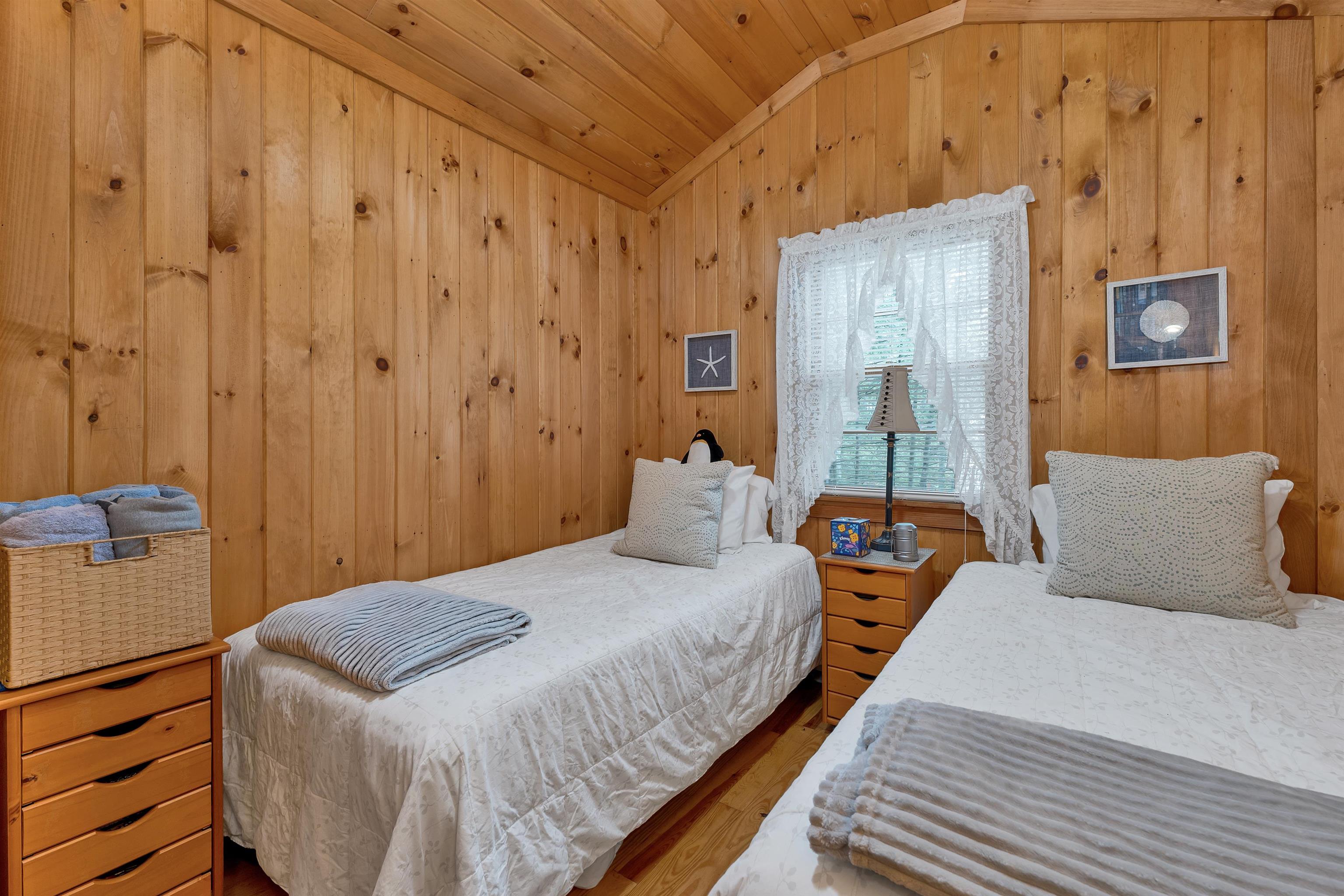 360 South Shore Road New Durham, NH 03855 - Photo 51 of 59