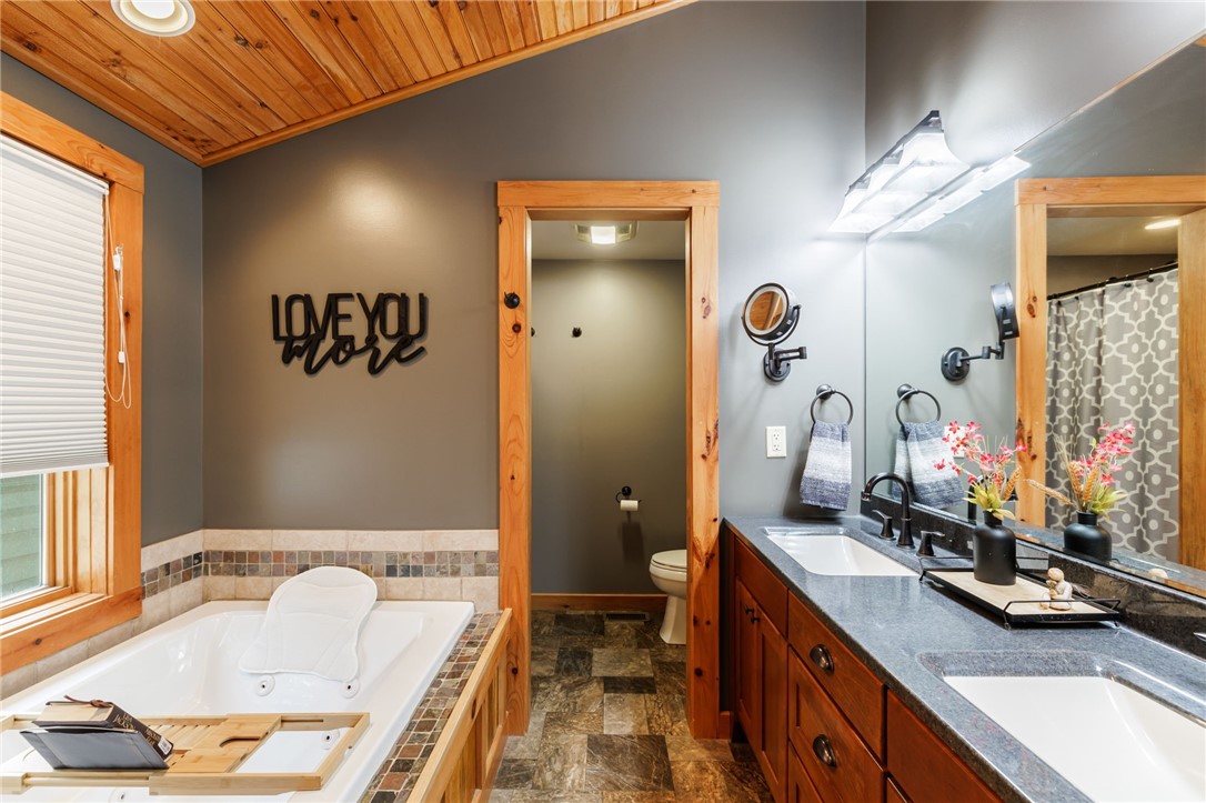 6600 East Hill Road Naples, NY 14512 - Photo 20 of 47 Master Bath