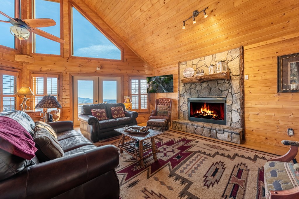 1110 Overlook Road Blue Ridge, GA 30513 - Photo 11 of 37